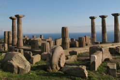 Assos