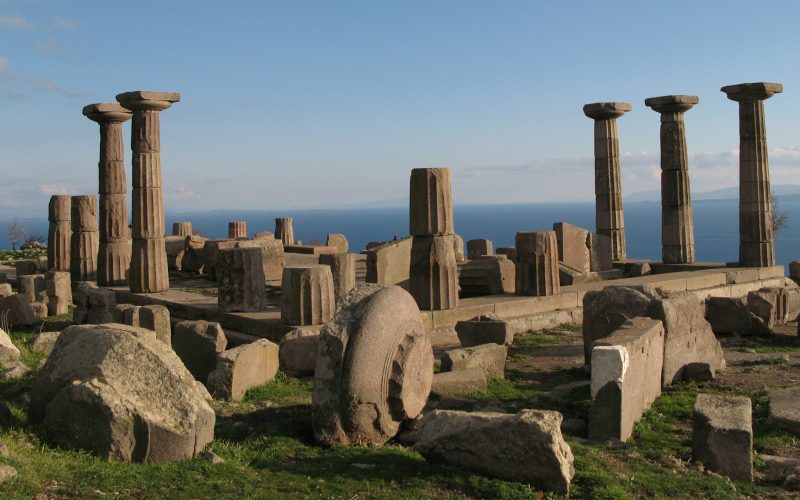 Assos