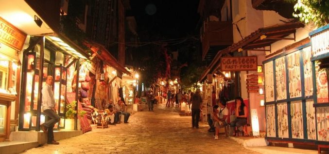 Antalya Uzunçarşı